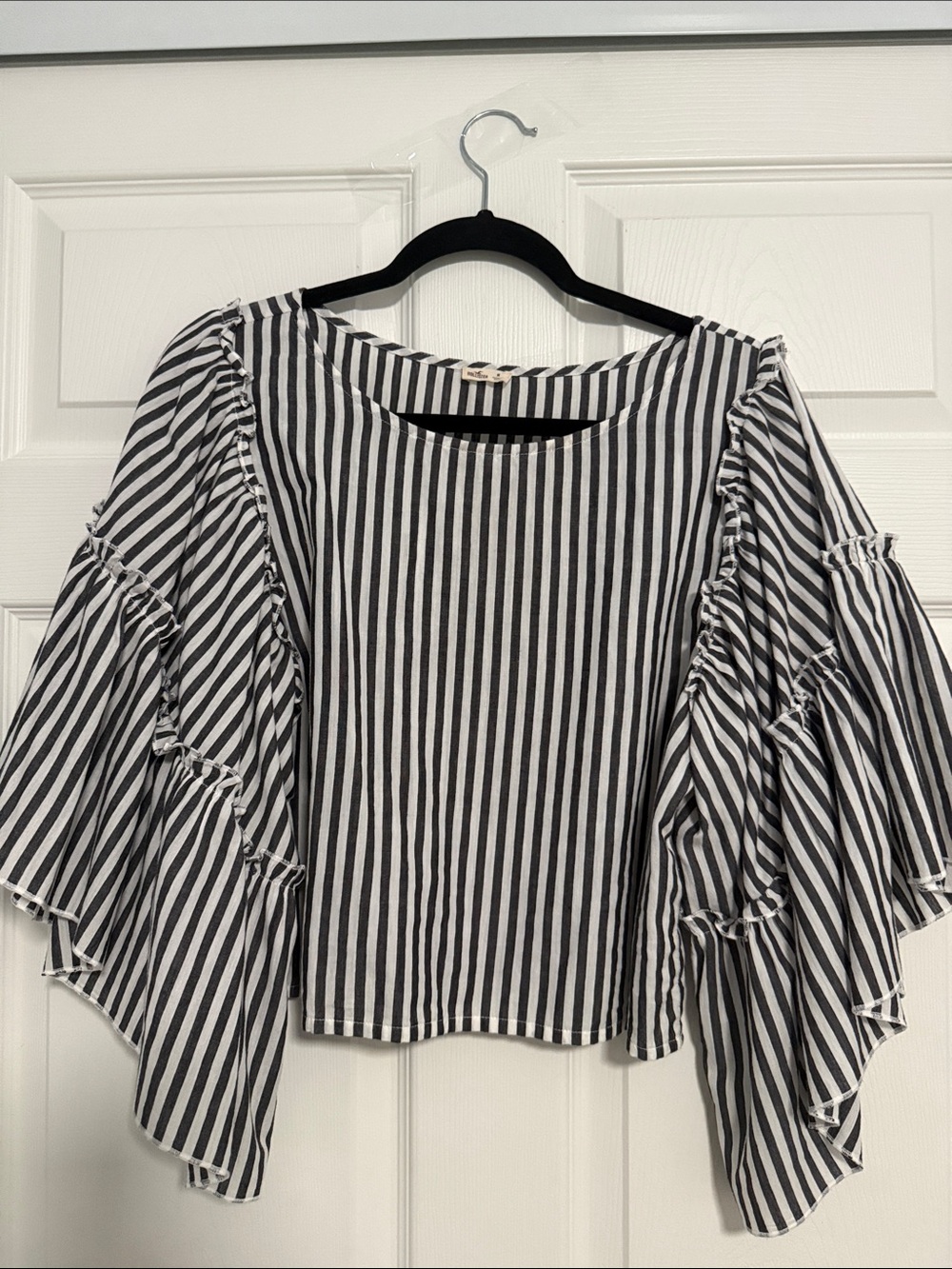 Hollister Black & White Striped Ruffle-Sleeve Top